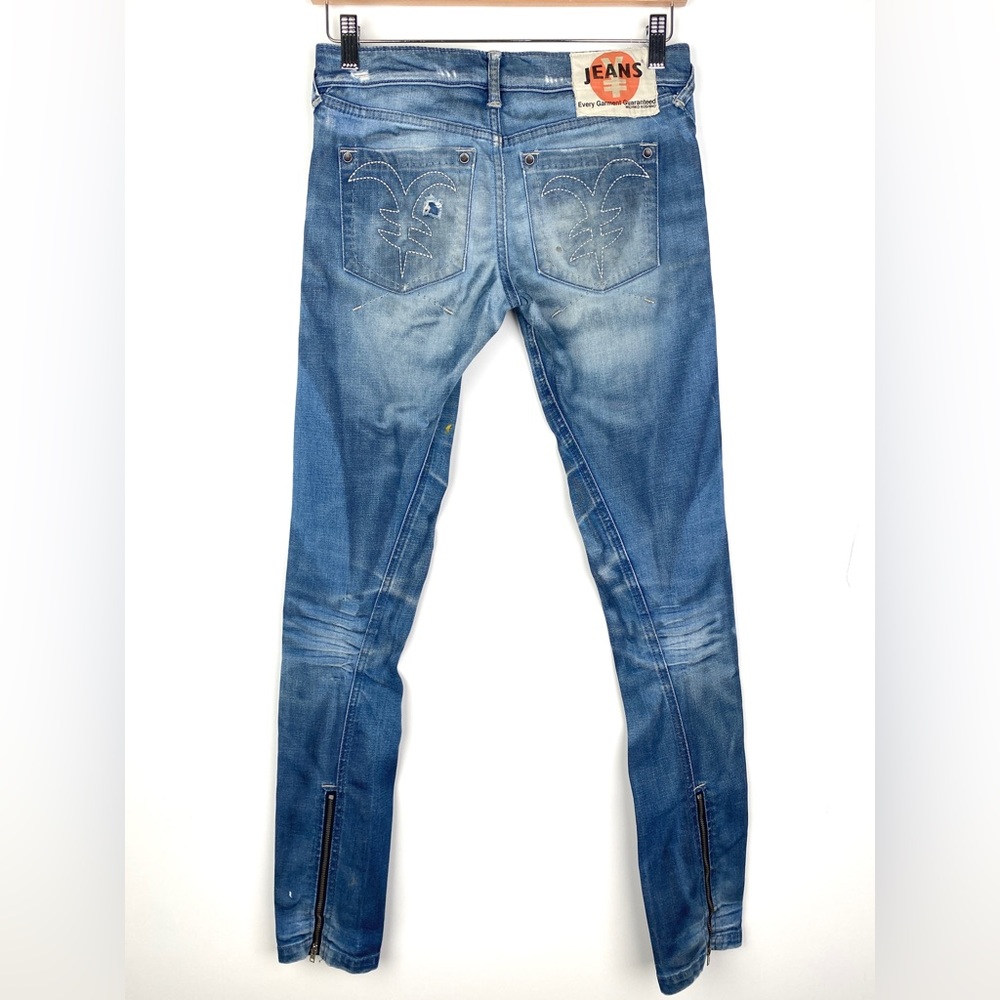 Michiko Koshino Distressed Low-Rise Skinny Jeans - Picture 8 of 16